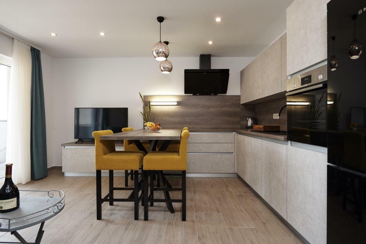 Sunny Side Apartment Trogir Exterior foto