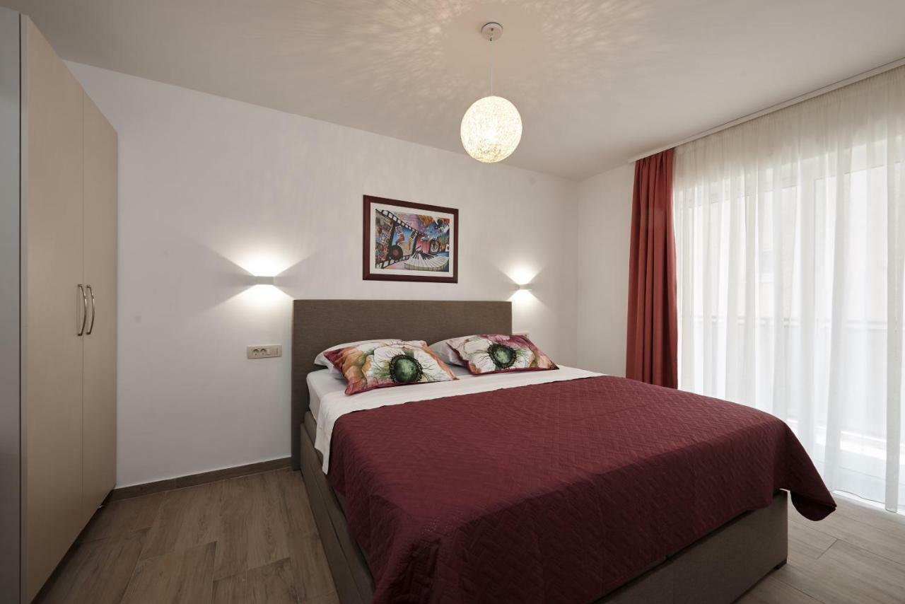 Sunny Side Apartment Trogir Exterior foto