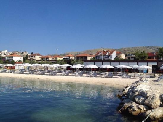 Sunny Side Apartment Trogir Exterior foto